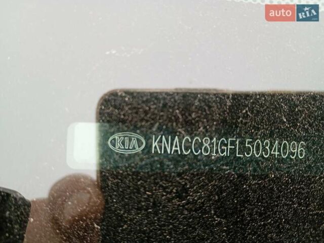 Кіа Niro, об'ємом двигуна 0 л та пробігом 96 тис. км за 19500 $, фото 3 на Automoto.ua