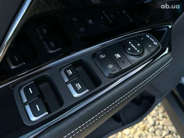 Киа Niro, объемом двигателя 0 л и пробегом 68 тыс. км за 24200 $, фото 4 на Automoto.ua