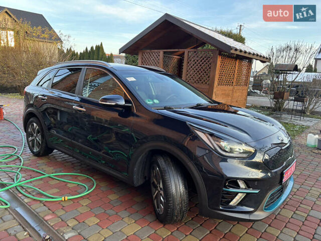 Кіа Niro, об'ємом двигуна 0 л та пробігом 117 тис. км за 19600 $, фото 4 на Automoto.ua