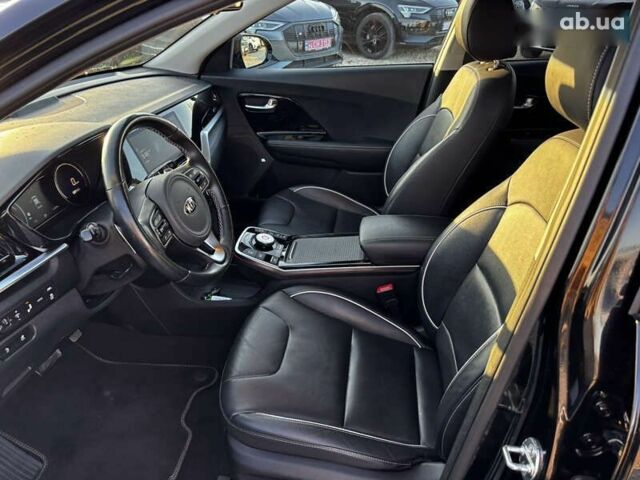 Киа Niro, объемом двигателя 0 л и пробегом 112 тыс. км за 19999 $, фото 23 на Automoto.ua
