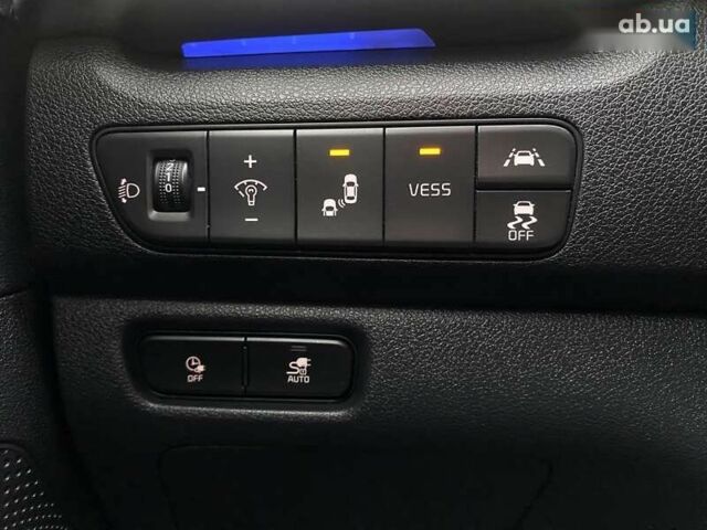 Кіа Niro, об'ємом двигуна 0 л та пробігом 123 тис. км за 20700 $, фото 6 на Automoto.ua