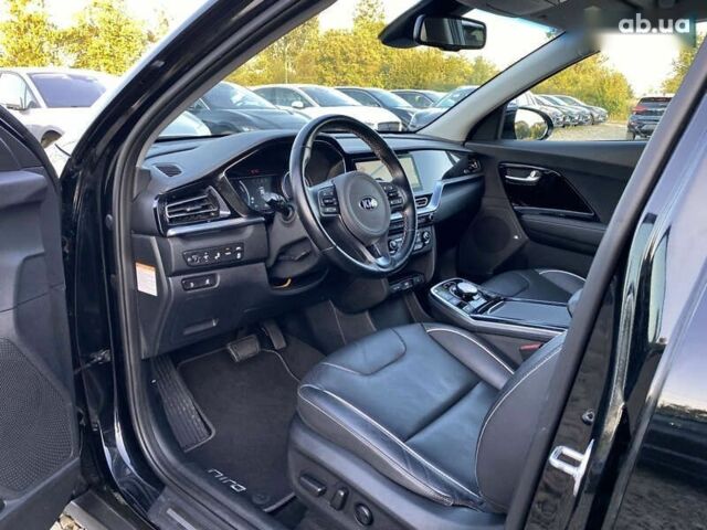 Киа Niro, объемом двигателя 0 л и пробегом 106 тыс. км за 21900 $, фото 2 на Automoto.ua