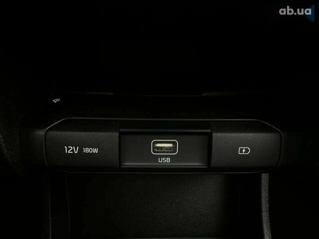 Киа Niro, объемом двигателя 0 л и пробегом 47 тыс. км за 24900 $, фото 12 на Automoto.ua