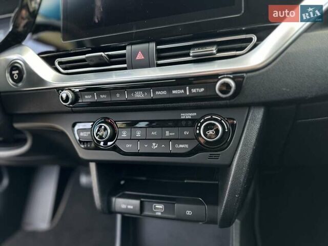 Киа Niro, объемом двигателя 0 л и пробегом 114 тыс. км за 21900 $, фото 9 на Automoto.ua