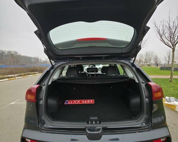 Кіа Niro, об'ємом двигуна 0 л та пробігом 96 тис. км за 19500 $, фото 11 на Automoto.ua