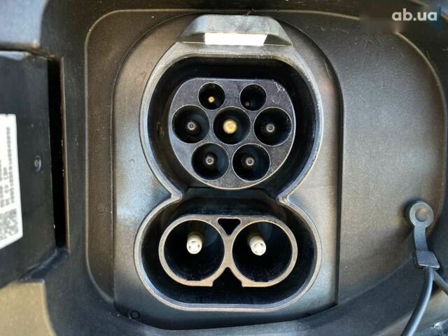 Кіа Niro, об'ємом двигуна 0 л та пробігом 93 тис. км за 22700 $, фото 20 на Automoto.ua