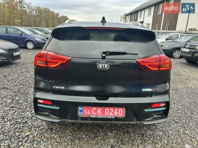 Киа Niro, объемом двигателя 0 л и пробегом 136 тыс. км за 18700 $, фото 2 на Automoto.ua