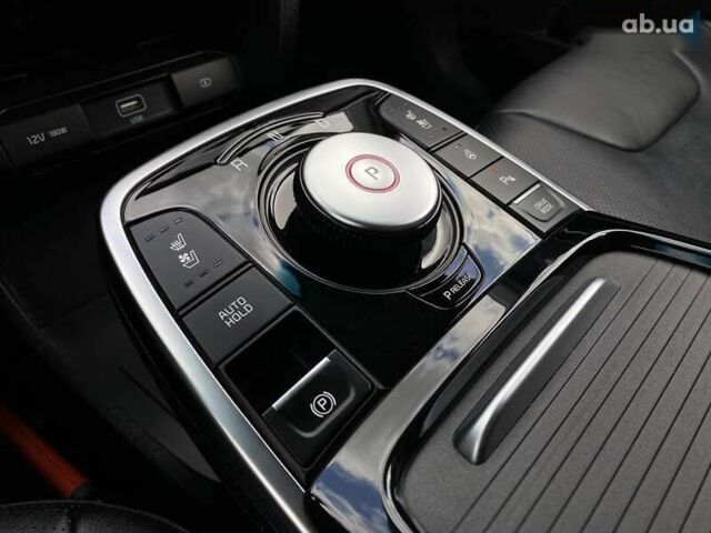 Киа Niro, объемом двигателя 0 л и пробегом 112 тыс. км за 21900 $, фото 8 на Automoto.ua