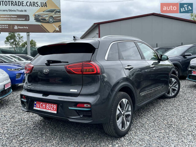 Киа Niro, объемом двигателя 0 л и пробегом 105 тыс. км за 20350 $, фото 14 на Automoto.ua