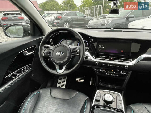 Киа Niro, объемом двигателя 0 л и пробегом 105 тыс. км за 20350 $, фото 23 на Automoto.ua