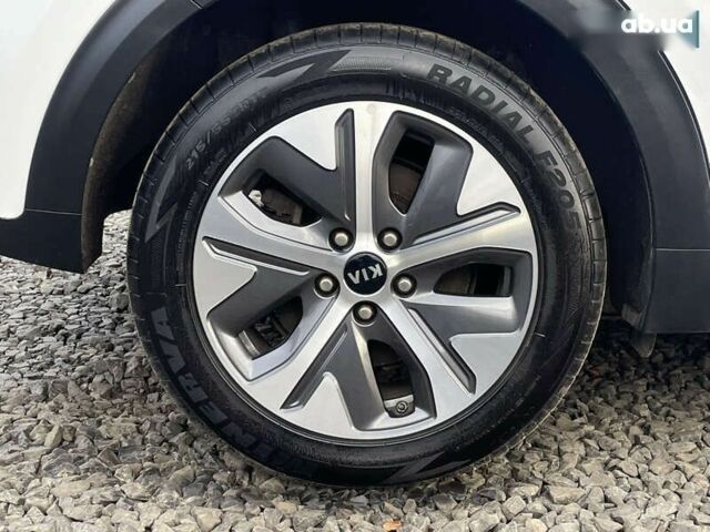 Кіа Niro, об'ємом двигуна 0 л та пробігом 69 тис. км за 20323 $, фото 23 на Automoto.ua