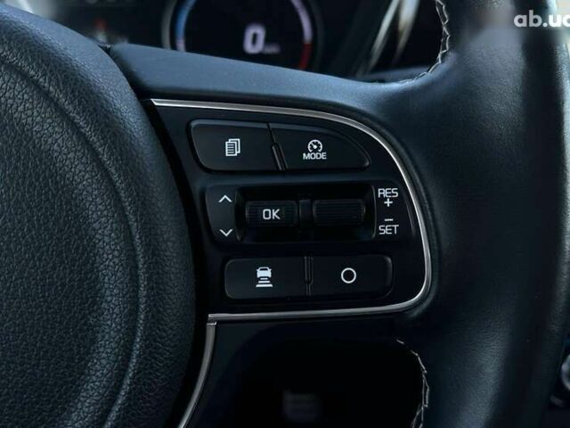 Киа Niro, объемом двигателя 0 л и пробегом 37 тыс. км за 24600 $, фото 9 на Automoto.ua