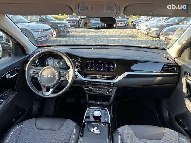 Киа Niro, объемом двигателя 0 л и пробегом 55 тыс. км за 22400 $, фото 8 на Automoto.ua