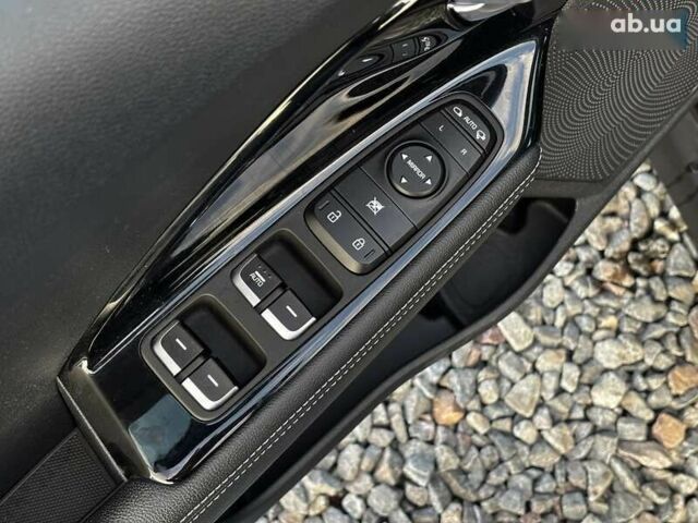 Киа Niro, объемом двигателя 0 л и пробегом 112 тыс. км за 18800 $, фото 29 на Automoto.ua