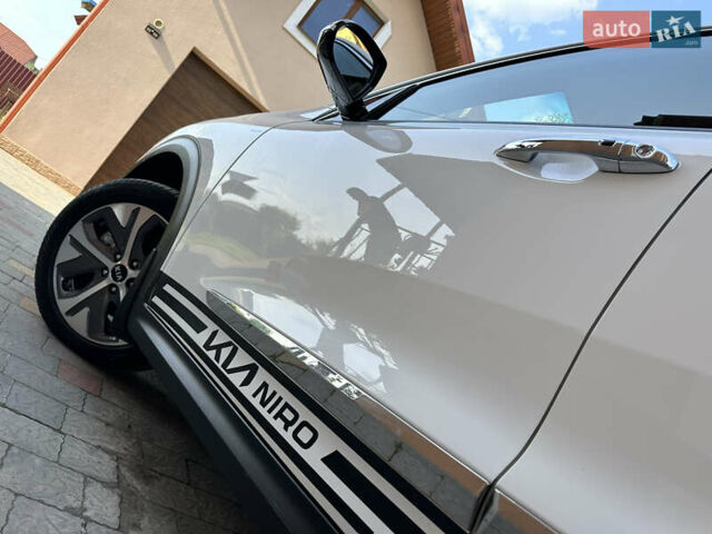 Киа Niro, объемом двигателя 0 л и пробегом 55 тыс. км за 17999 $, фото 39 на Automoto.ua