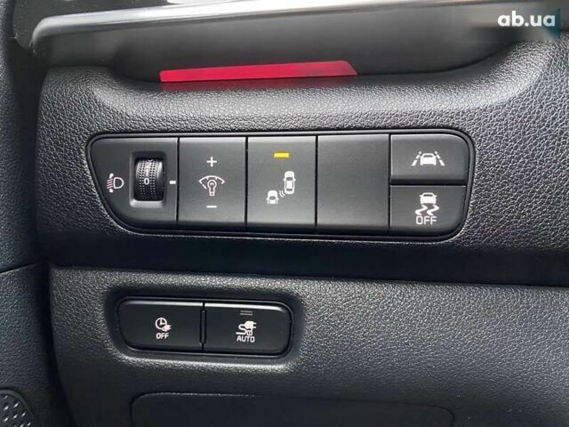 Кіа Niro, об'ємом двигуна 0 л та пробігом 86 тис. км за 23400 $, фото 6 на Automoto.ua