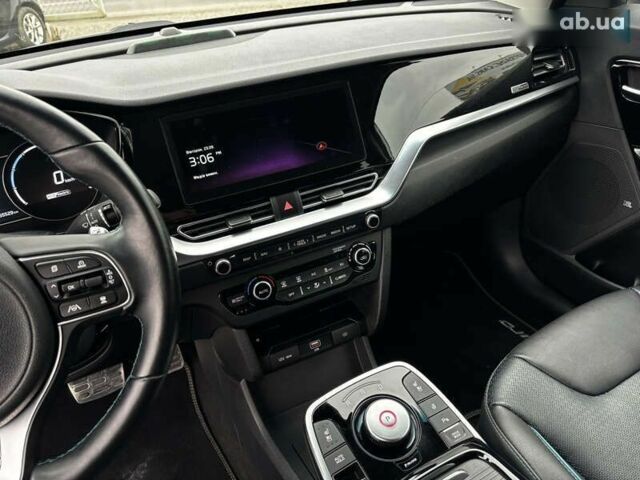 Киа Niro, объемом двигателя 0 л и пробегом 55 тыс. км за 24999 $, фото 20 на Automoto.ua