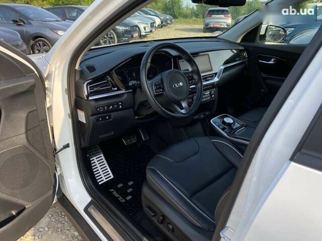 Киа Niro, объемом двигателя 0 л и пробегом 47 тыс. км за 23900 $, фото 4 на Automoto.ua