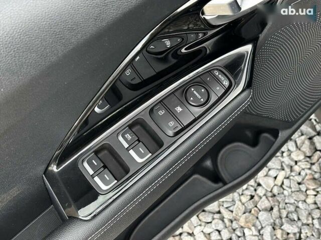 Киа Niro, объемом двигателя 0 л и пробегом 46 тыс. км за 23050 $, фото 18 на Automoto.ua