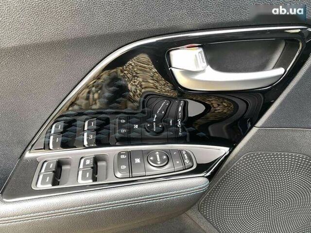 Киа Niro, объемом двигателя 0 л и пробегом 73 тыс. км за 19900 $, фото 24 на Automoto.ua