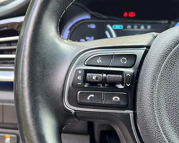 Киа Niro, объемом двигателя 0 л и пробегом 89 тыс. км за 18500 $, фото 24 на Automoto.ua