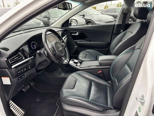 Киа Niro, объемом двигателя 0 л и пробегом 55 тыс. км за 24999 $, фото 7 на Automoto.ua
