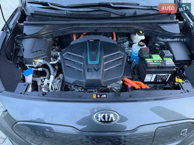 Кіа Niro, об'ємом двигуна 0 л та пробігом 58 тис. км за 22800 $, фото 13 на Automoto.ua