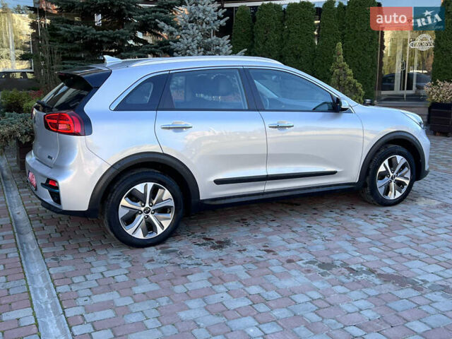 Киа Niro, объемом двигателя 0 л и пробегом 89 тыс. км за 18500 $, фото 5 на Automoto.ua