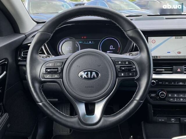 Киа Niro, объемом двигателя 0 л и пробегом 112 тыс. км за 21900 $, фото 27 на Automoto.ua