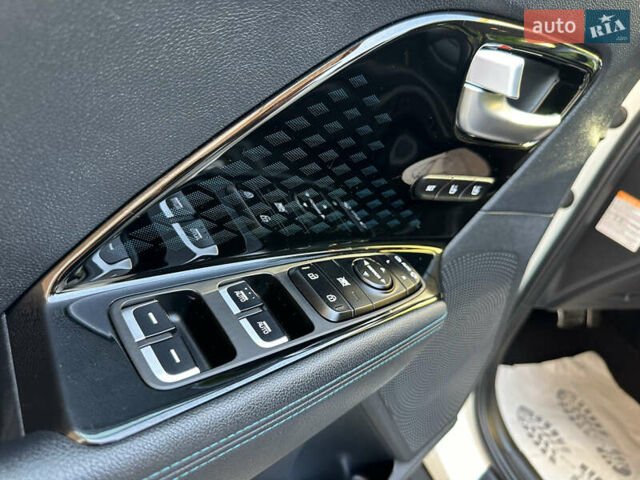 Киа Niro, объемом двигателя 0 л и пробегом 55 тыс. км за 17999 $, фото 60 на Automoto.ua
