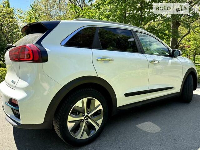 Киа Niro, объемом двигателя 0 л и пробегом 40 тыс. км за 19500 $, фото 7 на Automoto.ua