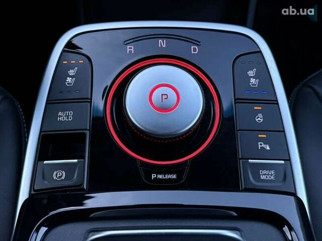 Киа Niro, объемом двигателя 0 л и пробегом 88 тыс. км за 23900 $, фото 8 на Automoto.ua