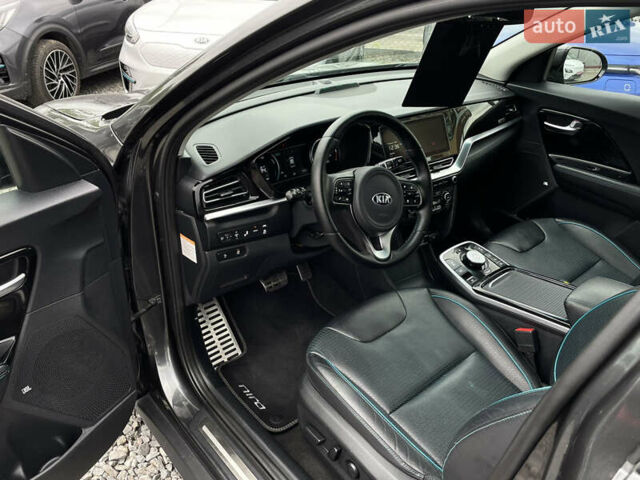 Киа Niro, объемом двигателя 0 л и пробегом 105 тыс. км за 20350 $, фото 34 на Automoto.ua