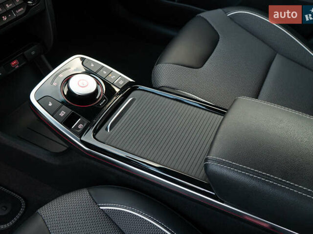 Киа Niro, объемом двигателя 0 л и пробегом 46 тыс. км за 22300 $, фото 17 на Automoto.ua