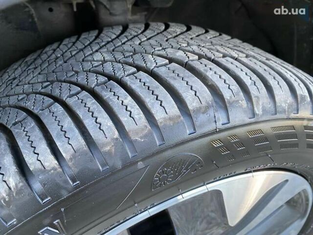 Киа Niro, объемом двигателя 0 л и пробегом 123 тыс. км за 20600 $, фото 24 на Automoto.ua