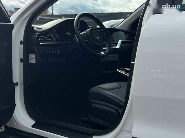 Киа Niro, объемом двигателя 0 л и пробегом 54 тыс. км за 21193 $, фото 27 на Automoto.ua