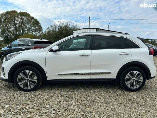 Киа Niro, объемом двигателя 0 л и пробегом 62 тыс. км за 23500 $, фото 22 на Automoto.ua