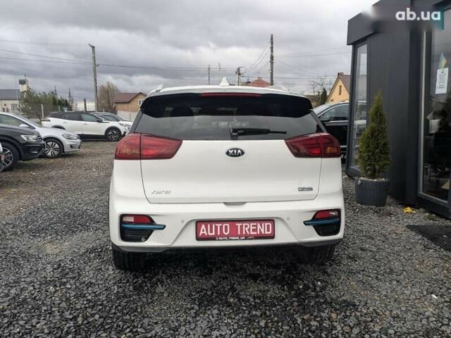 Киа Niro, объемом двигателя 0 л и пробегом 50 тыс. км за 17300 $, фото 2 на Automoto.ua