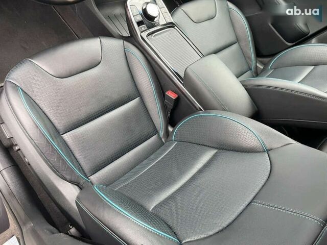 Кіа Niro, об'ємом двигуна 0 л та пробігом 44 тис. км за 21193 $, фото 19 на Automoto.ua