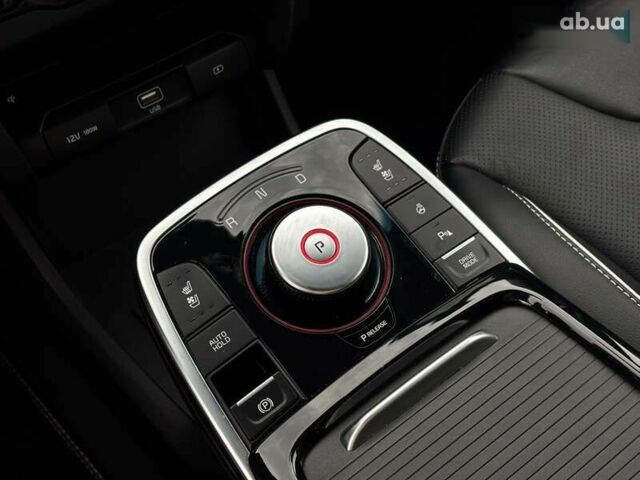 Киа Niro, объемом двигателя 0 л и пробегом 48 тыс. км за 24350 $, фото 27 на Automoto.ua