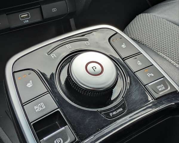 Киа Niro, объемом двигателя 0 л и пробегом 50 тыс. км за 17300 $, фото 15 на Automoto.ua