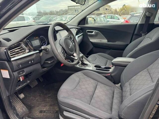 Киа Niro, объемом двигателя 0 л и пробегом 61 тыс. км за 14900 $, фото 11 на Automoto.ua