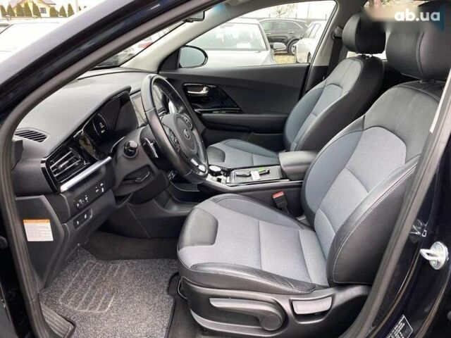 Киа Niro, объемом двигателя 0 л и пробегом 73 тыс. км за 19900 $, фото 23 на Automoto.ua