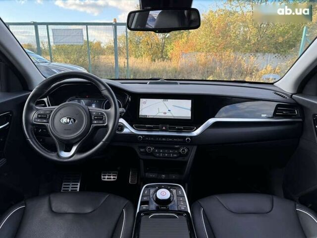 Киа Niro, объемом двигателя 0 л и пробегом 88 тыс. км за 23900 $, фото 2 на Automoto.ua