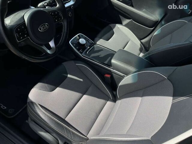 Киа Niro, объемом двигателя 0 л и пробегом 51 тыс. км за 20214 $, фото 29 на Automoto.ua