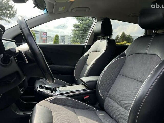 Киа Niro, объемом двигателя 0 л и пробегом 54 тыс. км за 22650 $, фото 8 на Automoto.ua