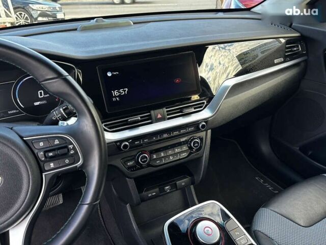 Киа Niro, объемом двигателя 0 л и пробегом 50 тыс. км за 21000 $, фото 20 на Automoto.ua