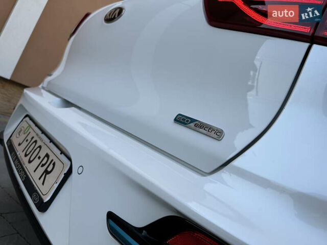 Киа Niro, объемом двигателя 0 л и пробегом 55 тыс. км за 17999 $, фото 45 на Automoto.ua