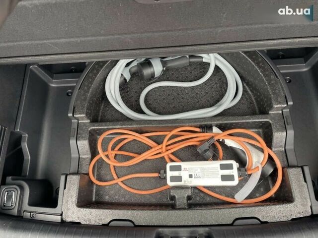 Кіа Niro, об'ємом двигуна 0 л та пробігом 44 тис. км за 21193 $, фото 29 на Automoto.ua