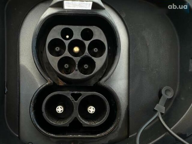 Киа Niro, объемом двигателя 0 л и пробегом 62 тыс. км за 24600 $, фото 21 на Automoto.ua